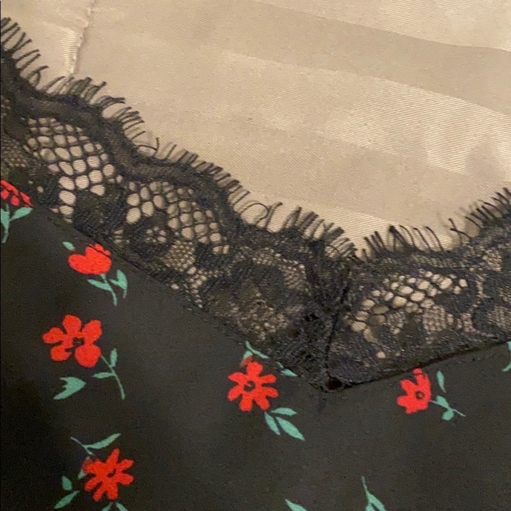 Forever 21 summer top - Picture 3 of 3
